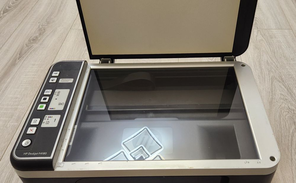 Принтер HP Deskjet F4180