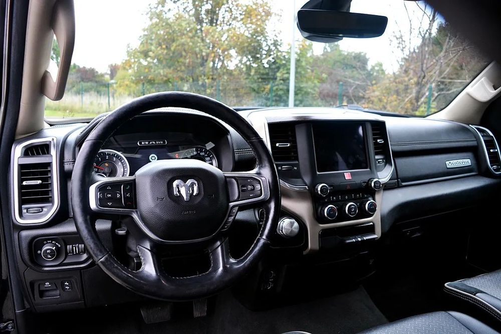 Dodge RAM LPG, Klimatyzacja, Hak, Wentyle LARAMIE