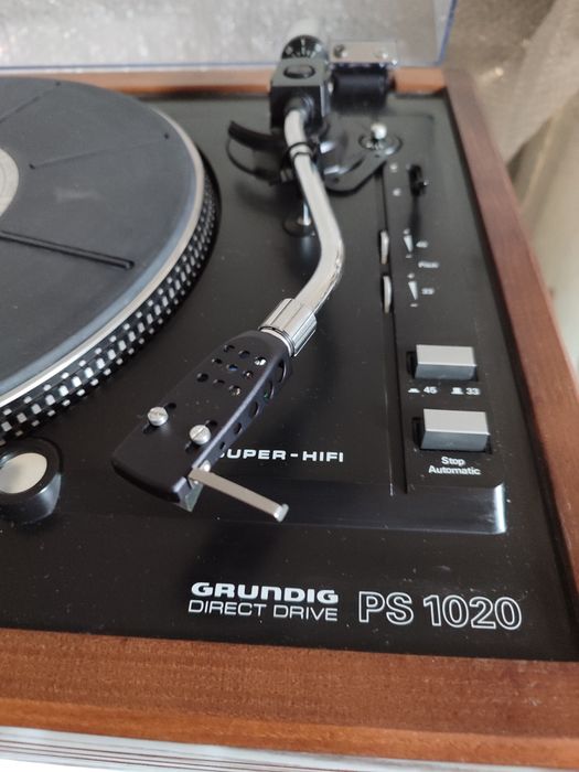 Продам програвач вінілу Grundig PS 1020