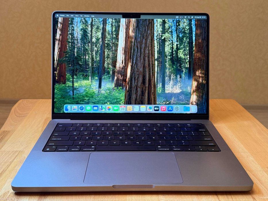 Macbook Pro 14 M1 PRO 16 gb ram 512 gb ssd space black