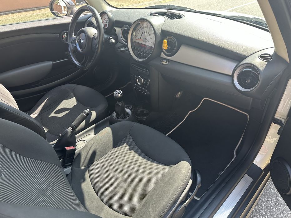 Mini Cooper D  1.6