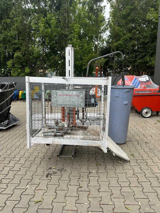 Winda budowlana pionowa wyciąg GEDA 200 Z 12m Alu Bocker wciągarka