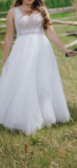 Sprzedam suknię ślubną i 2 welony