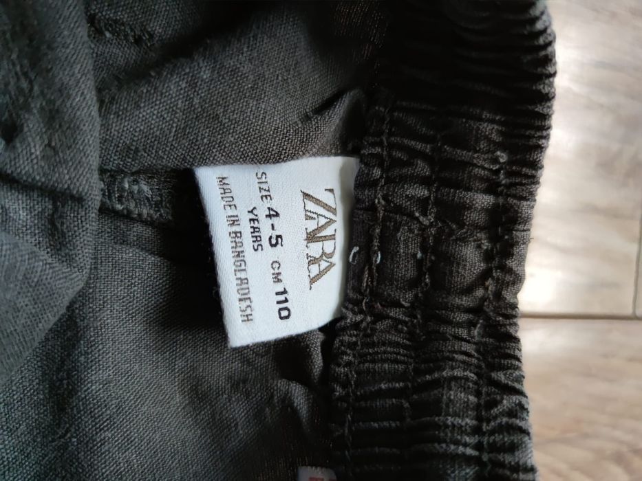Eleganckie chłopięce spodnie Zara rozm 110