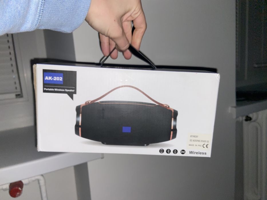 Głośnik bluetooth bezprzewodowy android ios swiatla led impreza