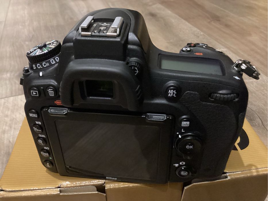 Nikon D750 body + Gip MB-D16 + Nikkor AF-S 50 mm 1:1.8 G