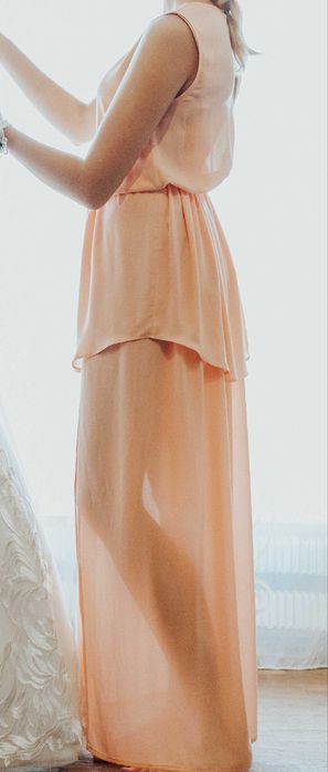Нарядне французьке шифонове плаття персикового кольору