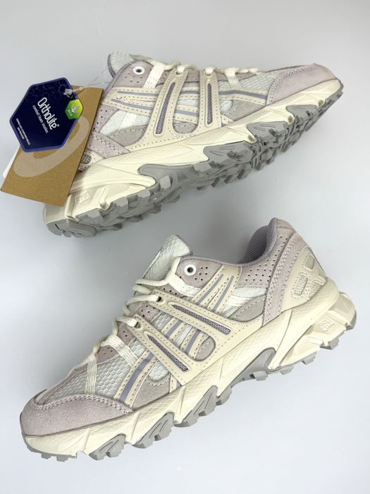 Кроссовки Asics НОВЫЕ - 37 размер есть в наличии