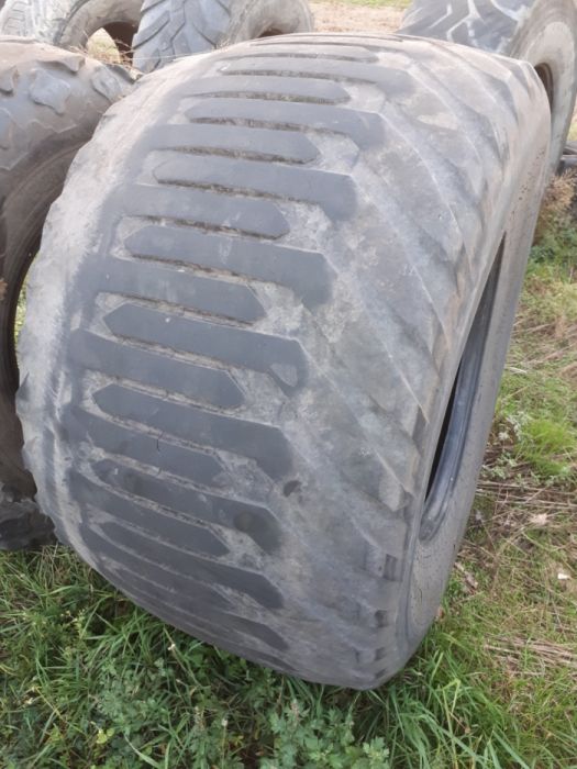 Opony rolnicze zachodnie 850/50 R - 30.5 TRELLEBORG i opona ALLIANCE