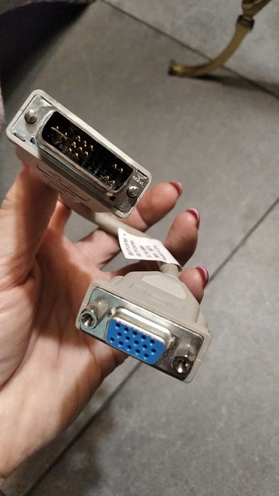 Przejściówka z DVI na zwykłe dsub do monitora