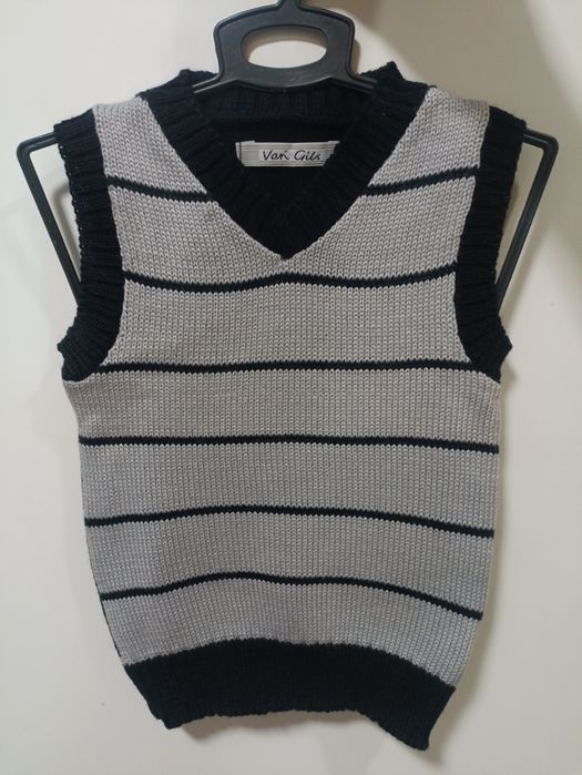 Безрукавка жилетка трикотажна дитяча на ріст 86-92