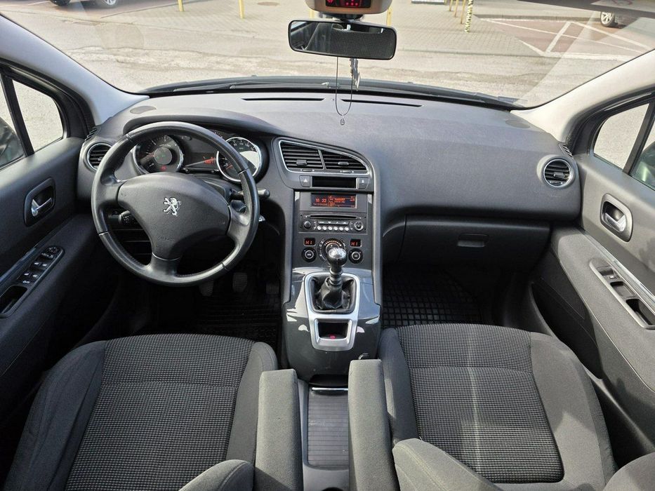 Peugeot 5008 Peugeot 5008 tylko 106 tys km 7-osób