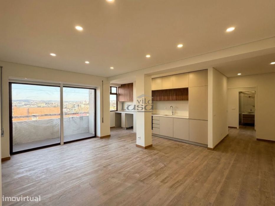 Apartamento T2+1 Renovado junto ao Arrábida Shopping | Vila Nova de...