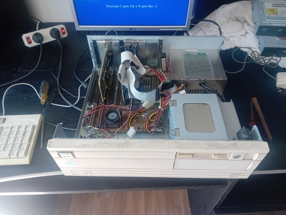 Computador intel 486