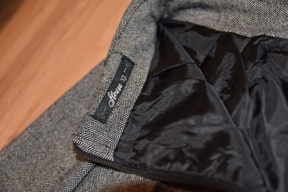 Szara spódniczka mini