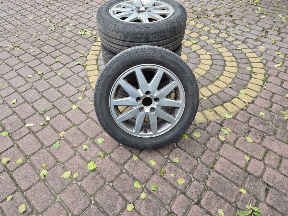 Koła aluminiowe z oponami