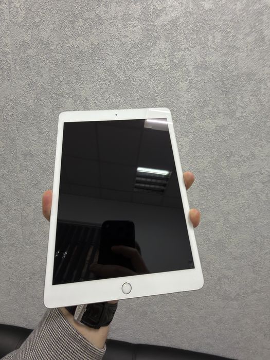 Планшет Apple iPad 7 128 GB Wifi+LTE Silver