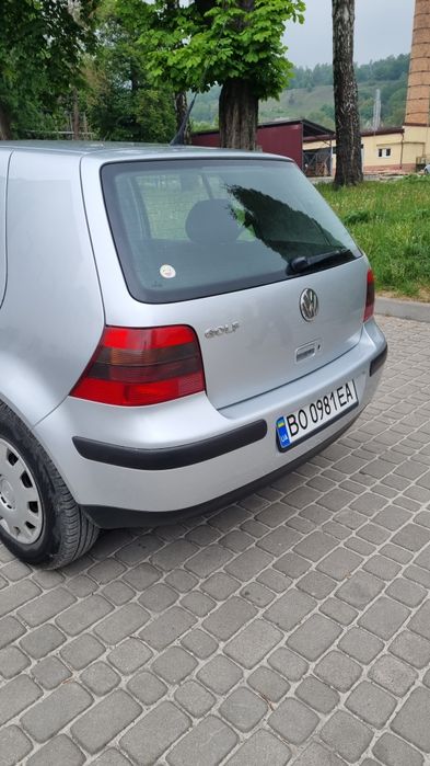 Volkswagen GOLF 4 1.4 2002p