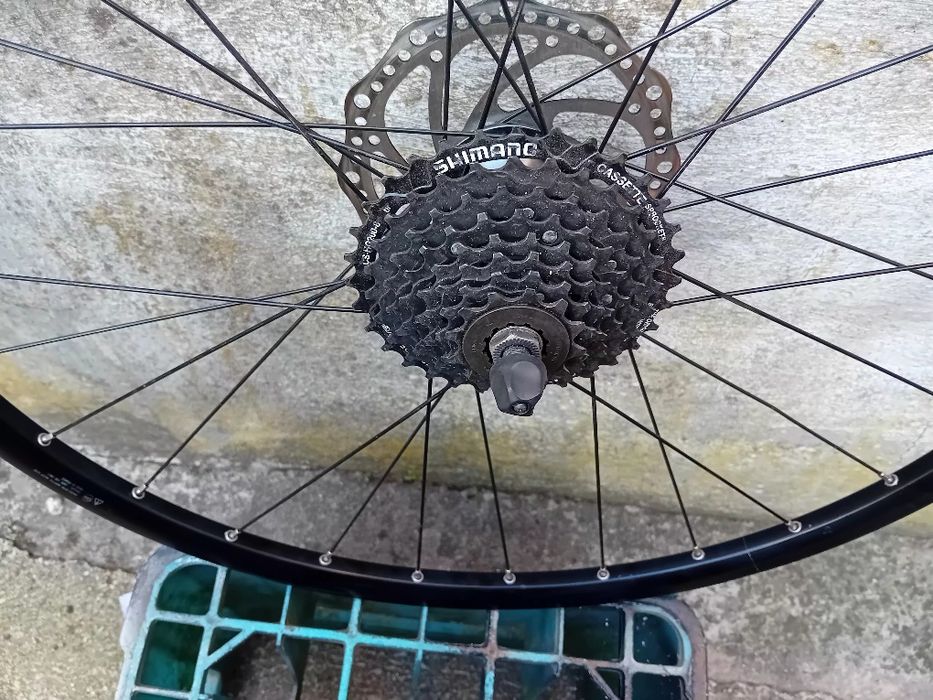 Roda traseira 27,5 semi-nova