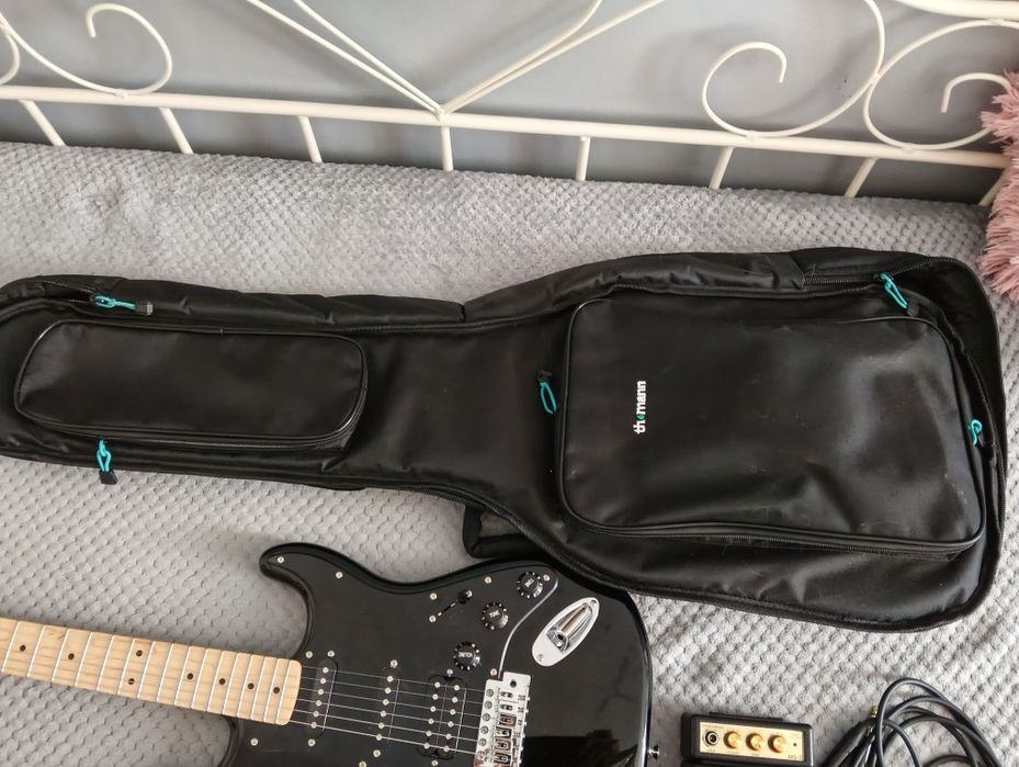 CAŁY ZESTAW Gitara elektryczna  Fender Squier Sonic Stratocaster  + pokrowiec + kabel + piec