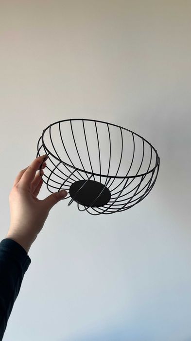 Metalowy kosz na owoce