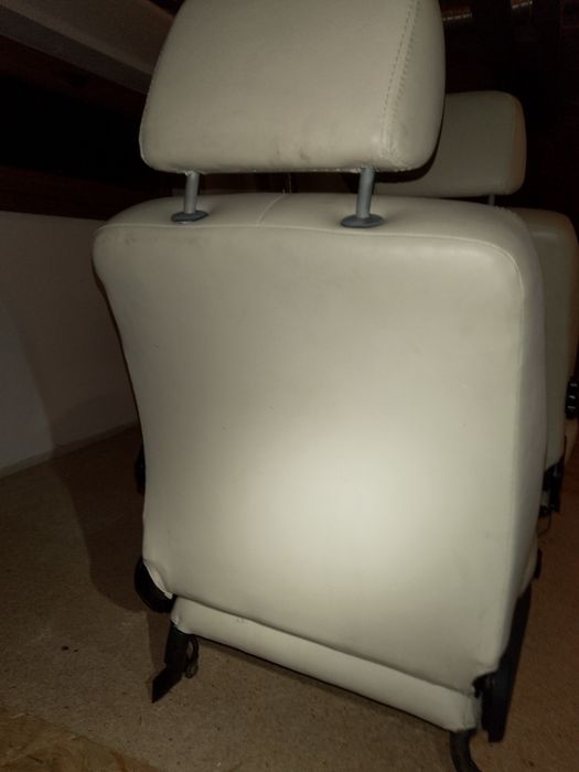 Fotele AUDI 80 B4 sedan obszyte