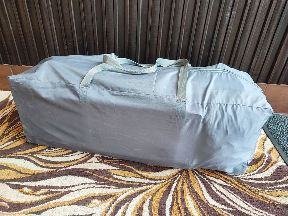 Łóżeczko turystyczne Kinderkraft z akcesoriami