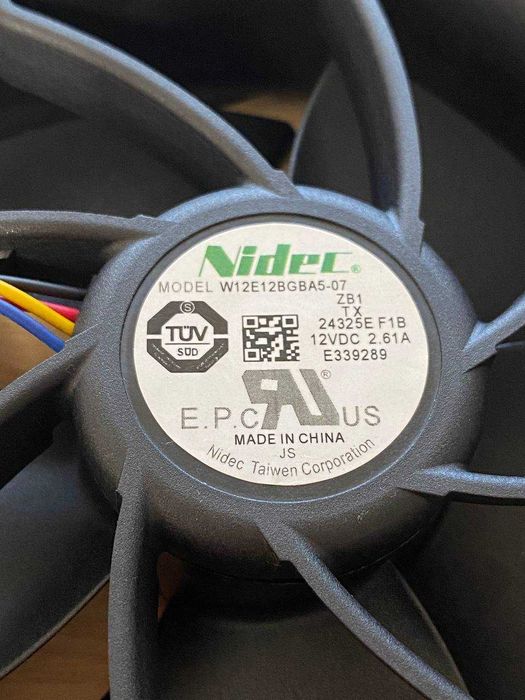 ОРИГИНАЛ nidec w12e12bgba5-07 12v 2.61a вентилятор / куллер для асика bitmain antminer