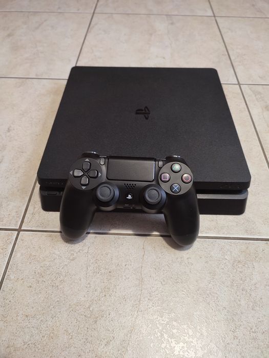 PlayStation 4 slim. Świetny stan