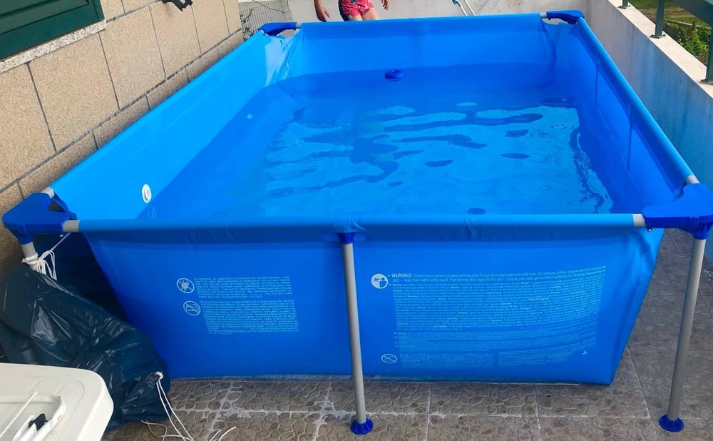 Piscina Desmontável 3m x 2m – Em Bom Estado