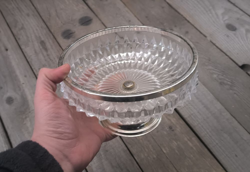 Антикварна цукерниця