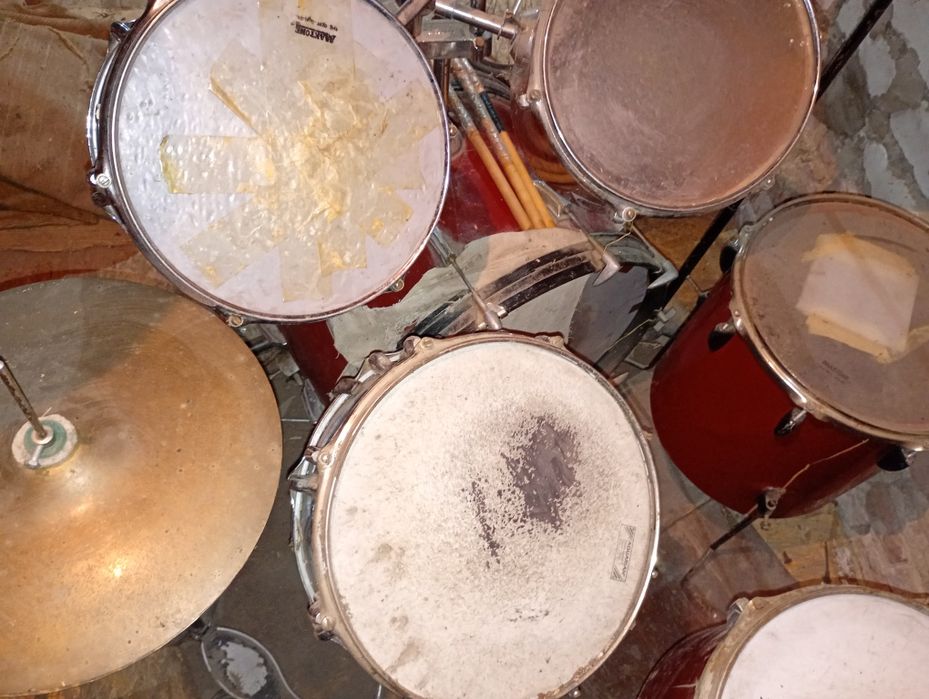 Барабани установка Аматі