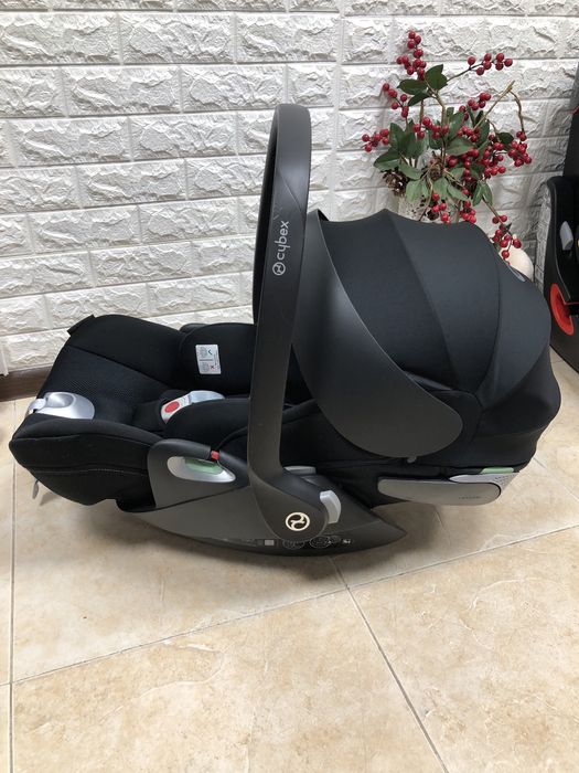 Автокрісло CYBEX Cloud T Plus i-Size Група 0+ (0-13 кг) автолюлька