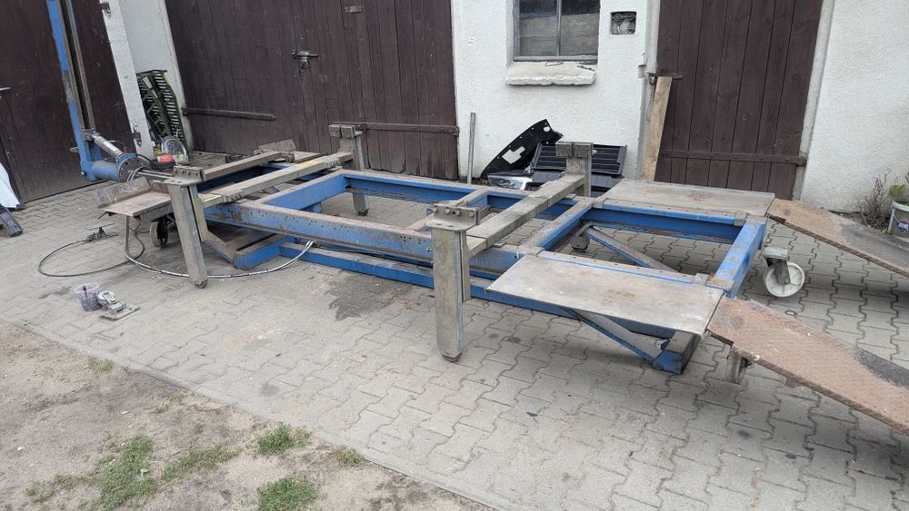 Rama blacharska koń carbench celette autorobot