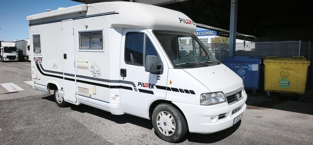 Autocaravana Fiat ducato 2.8 6 lugares de livrete
