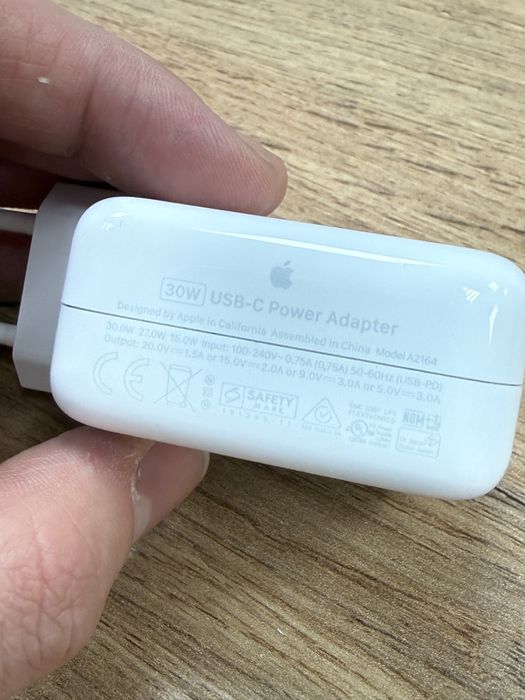 100% Оригінальний Блок Живлення 30W — Ідеальний для Macbook Air