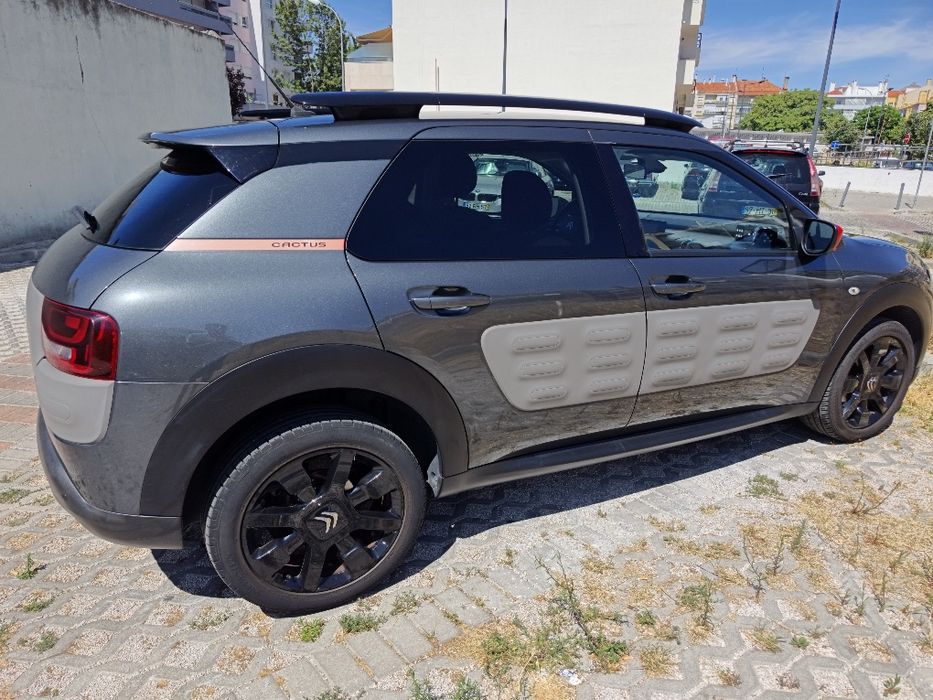 Citroën C4 Cactus 1.6 BlueHDi Feel — 2014 (Diesel)