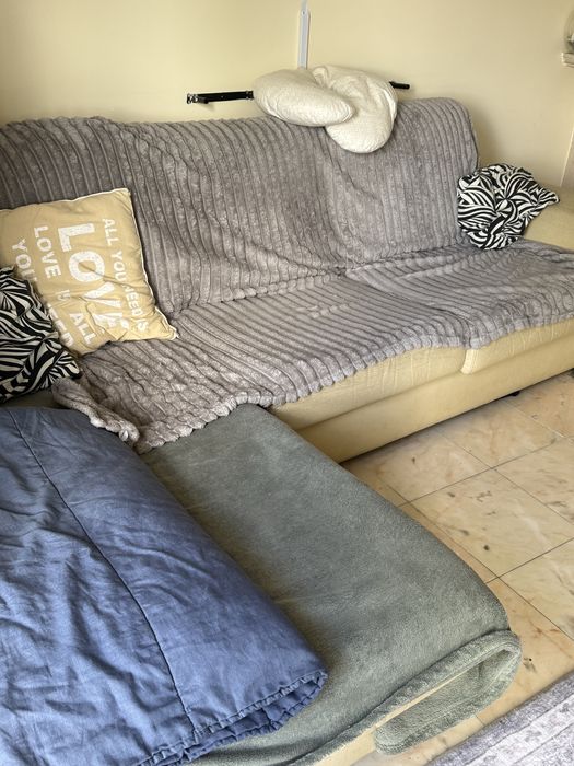 Sofa de 3 lugares com chaise direita