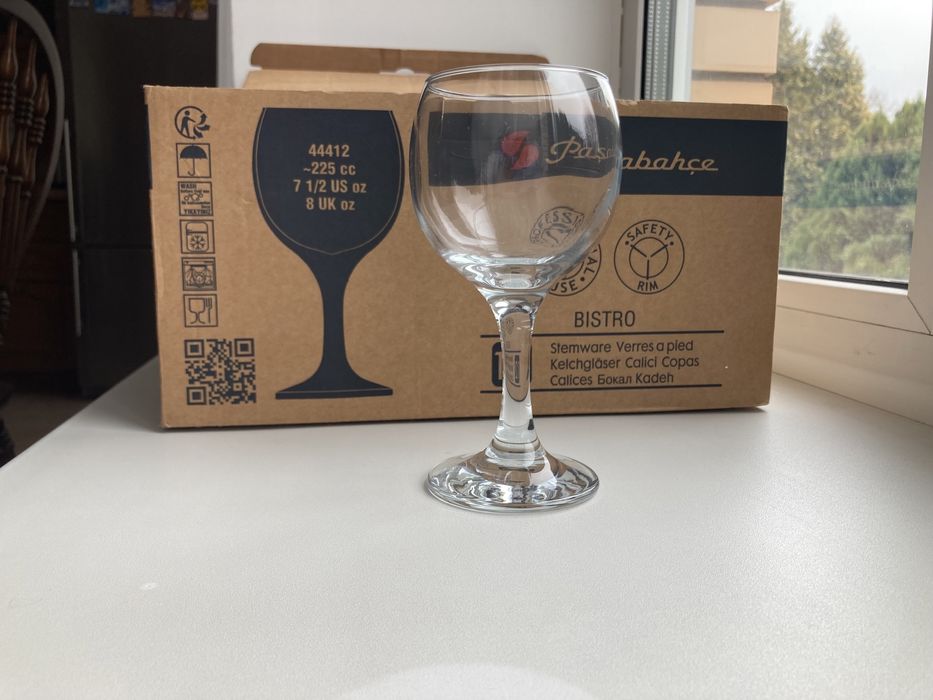 Келихи, чарки на ніжках 12 шт