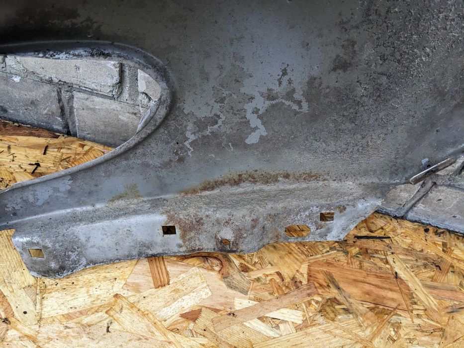 VW Sharan Ford Galaxy Seat Alhambra Błotnik Prawy Przód Przedni