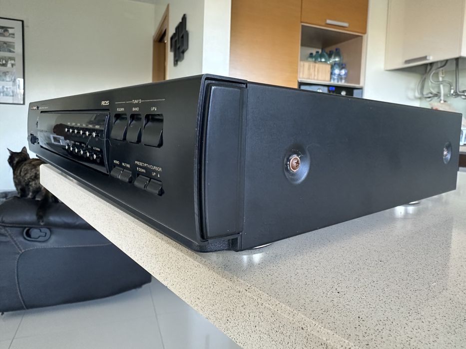 Tuner com RDS Marantz Modelo ST 57