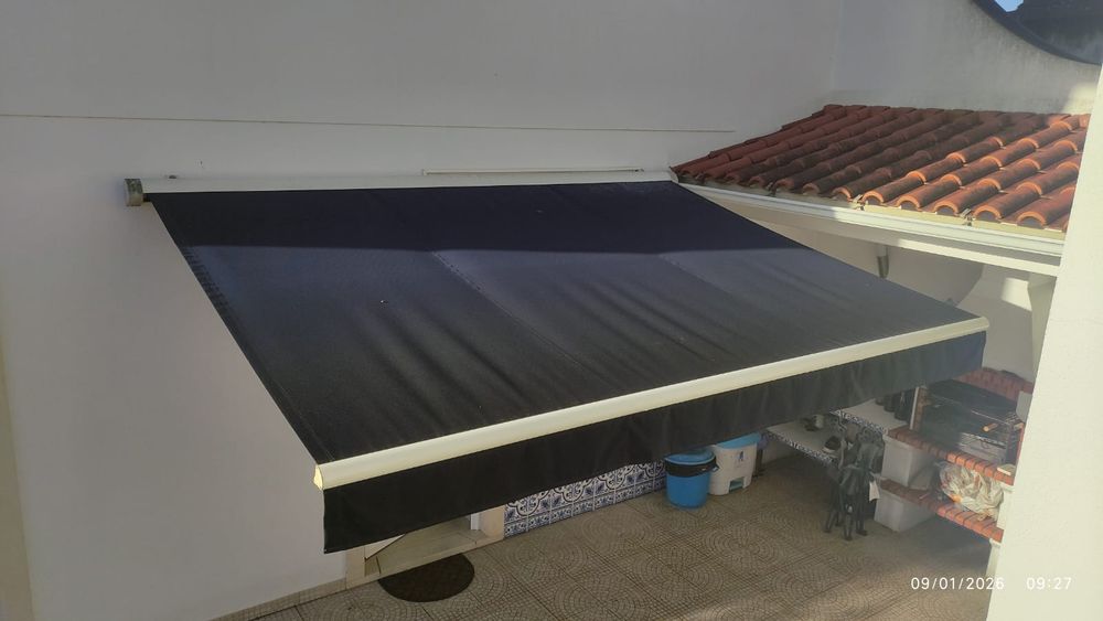 Toldo retrátril automático + estrutura Somfy