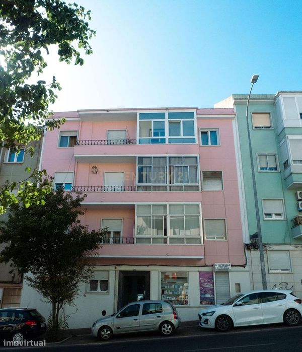 Apartamento T0 Remodelado, Amadora (com Inquilino) — Venteira, Lisboa