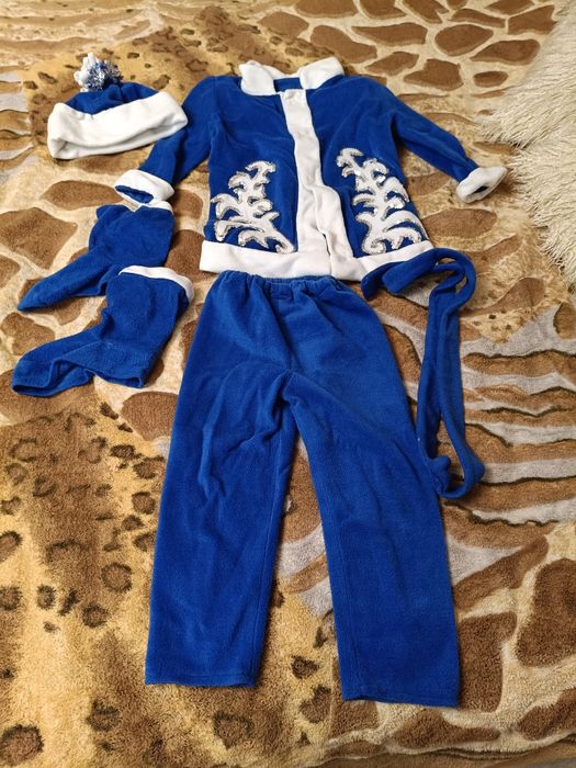 Продам новый детский костюм Санта Клауса