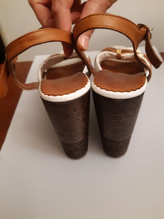 Босоножки LA PINTA