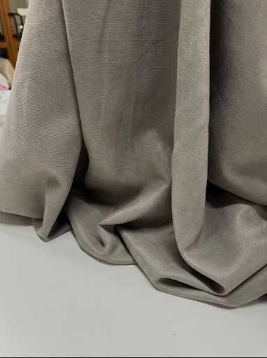 готовий комплект з 2-х штор беж мікровелюр ніжні вишукані