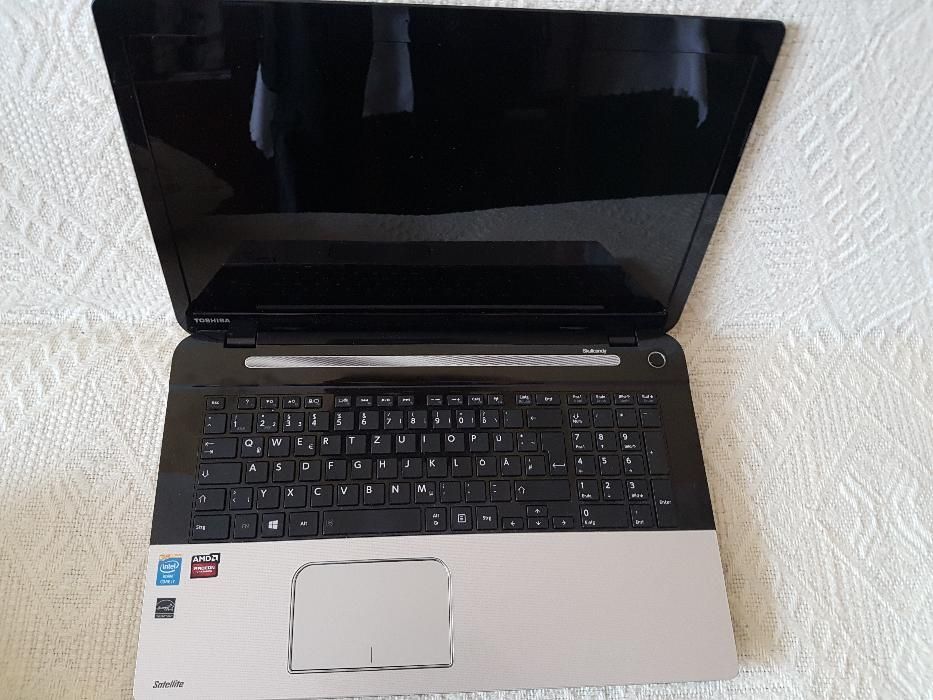 laptop toshiba Satellite L70-B-132