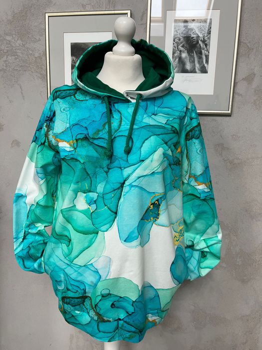 Fantastyczna Bluza, kieszenie, kaptur