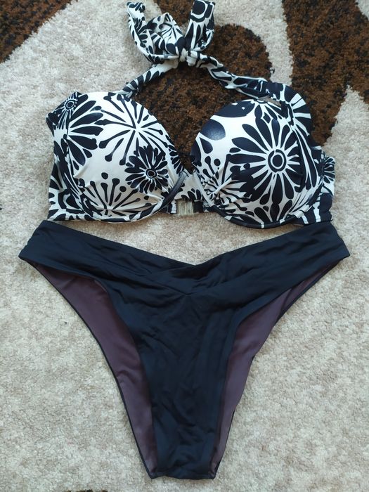 Купальник розмір M, верх купальника