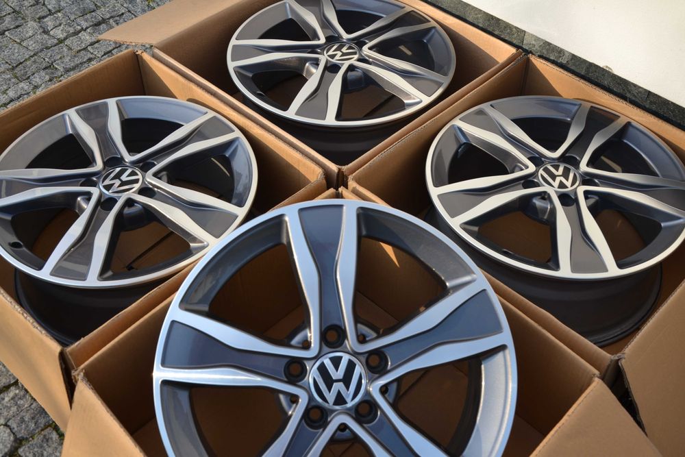 Skoda VW Passat B7 B8 Touran GOLF Felgi 17" Felgi Jak Nowe
